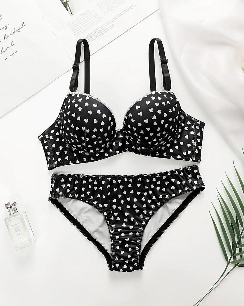 Printed bra sets manufactured by Puning Hesheng Garment Co., Ltd